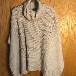 Vera Wang Beige Cowl Neck Sweater Size M/L